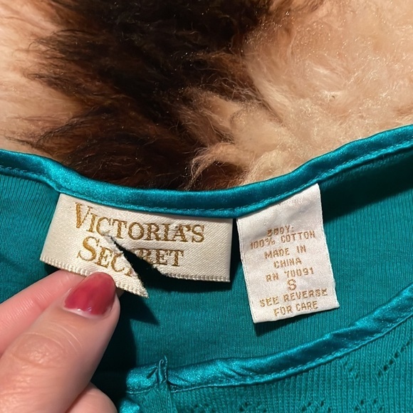 Vintage gold tag Victoria’s Secret button front long sleeve green sweater - Picture 4 of 6